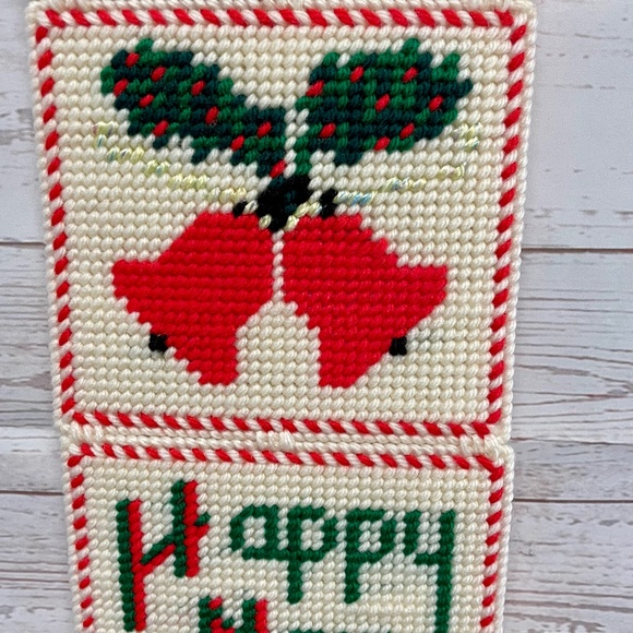 Vintage Needlepoint Holiday wall hanging - Picture 4 of 8